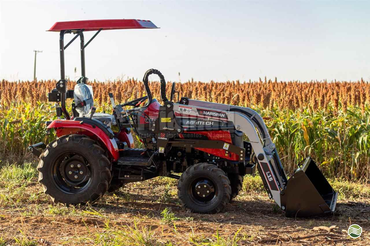 TRATOR AGRITECH 1055 Tração 4x4 Triamaq Tratores UBERLANDIA MINAS GERAIS MG